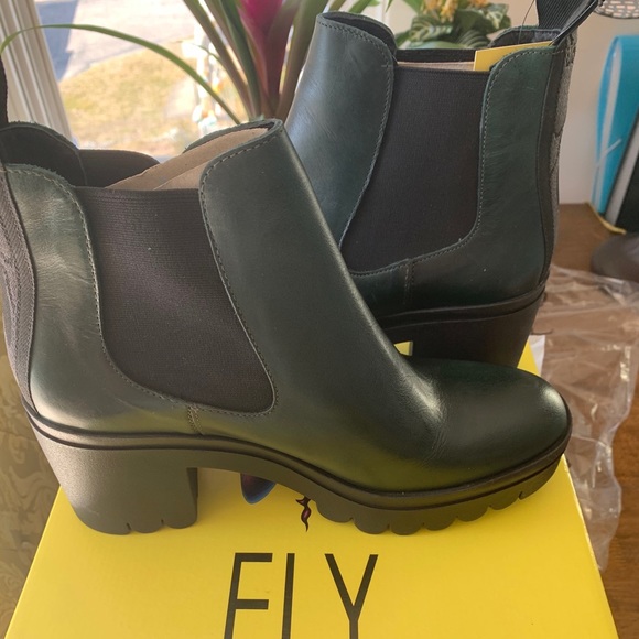 Fly London boots - Picture 3 of 9